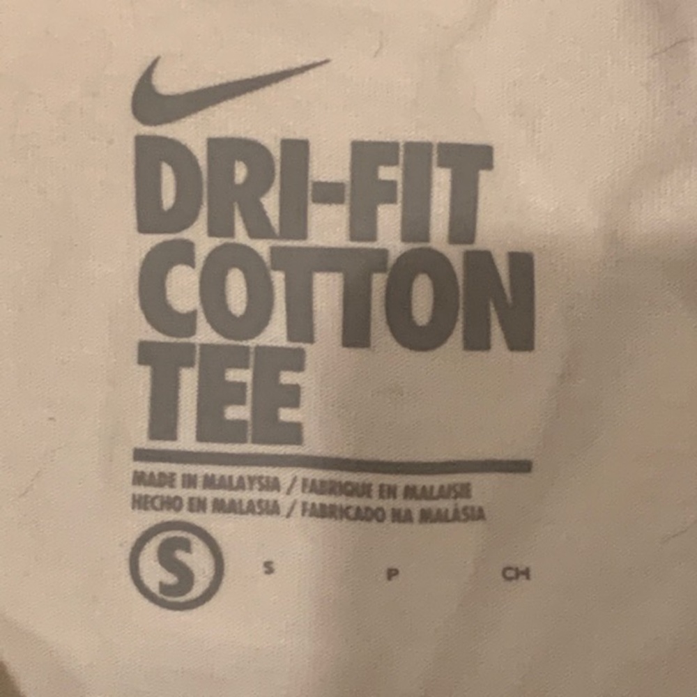 Nike Dri-Fit Tee - Picture 4 of 5
